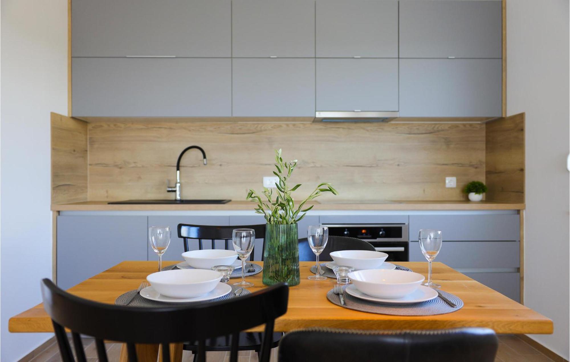 Stunning Home In Vrsi With Kitchen Luaran gambar