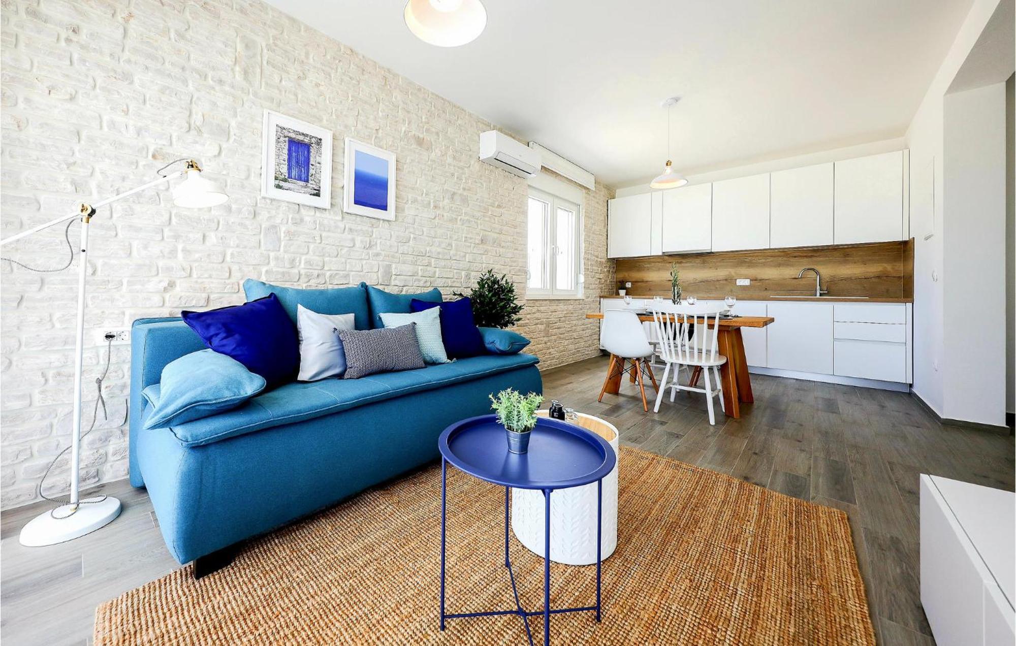 Stunning Home In Vrsi With Kitchen Luaran gambar