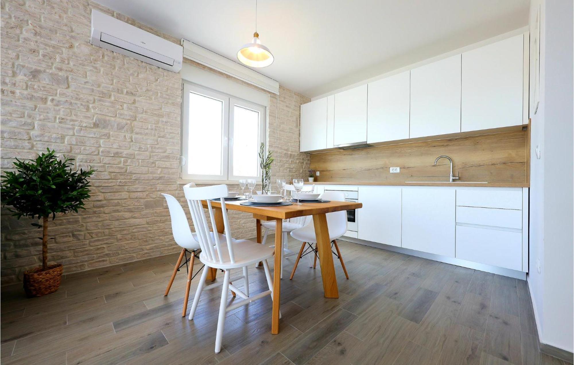 Stunning Home In Vrsi With Kitchen Luaran gambar