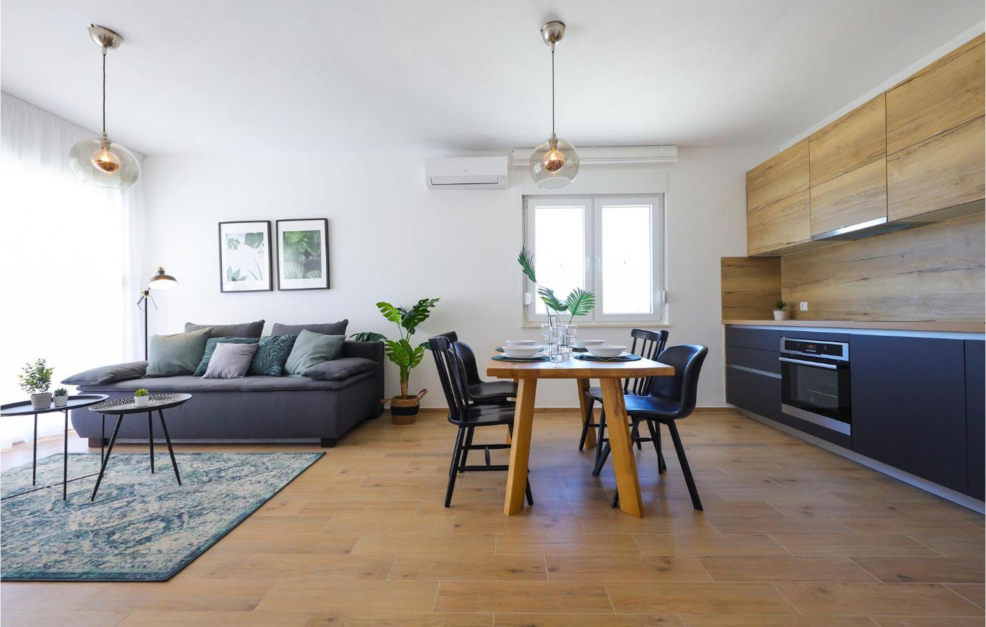Stunning Home In Vrsi With Kitchen Luaran gambar